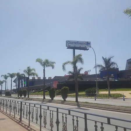 Semi-detached Adosado Con Encanto -130 M2 - Wifi 600 Mb - Piscina Comunitaria - Patio Privado Appartamento Torremolinos