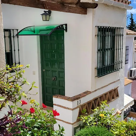 Appartamento Semi-detached Adosado Con Encanto -130 M2 - Wifi 600 Mb - Piscina Comunitaria - Patio Privado
