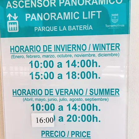 Semi-detached Adosado Con Encanto -130 M2 - Wifi 600 Mb - Piscina Comunitaria - Patio Privado Appartamento Torremolinos